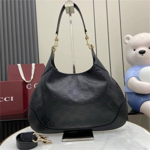 구찌 B 스몰 숄더백 834981 2025/신상