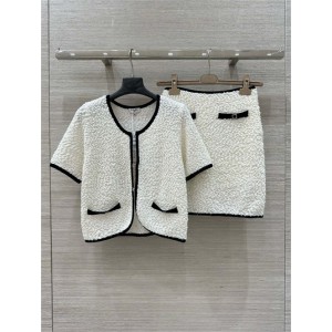 샤넬 가디건 스커트 세트 C72557 2025/신상