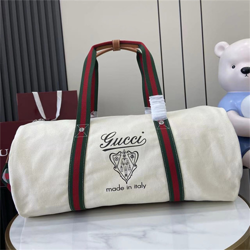 구찌 프린트 캔버스 라지 더플백 816866 2025/신상