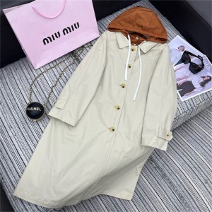 미우미우 양면 후드 바람막이 코트 M44405 2025/신상
