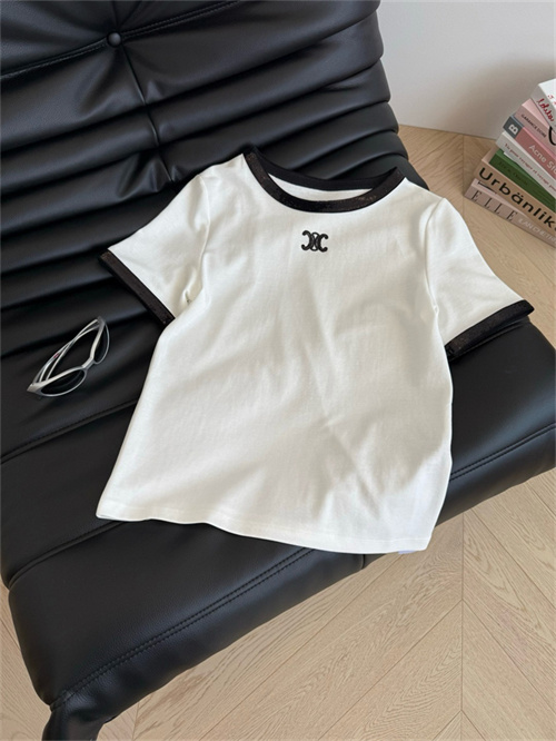 셀린느 티셔츠 C31958 2024/신상