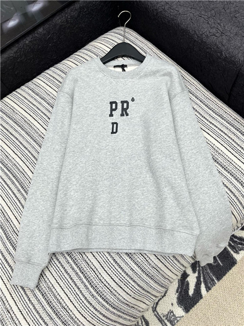 프라다 긴팔 티셔츠 P72302 2025/신상