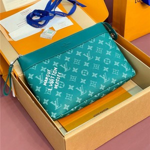 루이비통 포쉐트 보야주 수플 클러치백 M12665 2025/신상