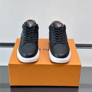 루이비통 남성용 스니커즈 L44884-1 2025/신상