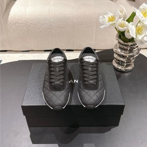 샤넬 여성용 스니커즈 C58438-2 2025/신상