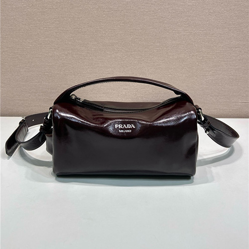 프라다 스몰 숄더백 2VH188 2025/신상