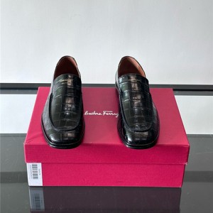 페레가모 남성용 로퍼 F39404-2 2025/신상