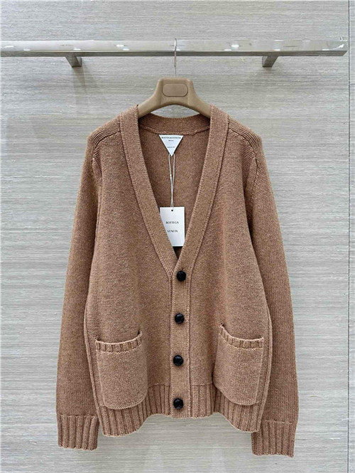 보테가 캐시미어 긴팔 니트 B83755 2025/신상