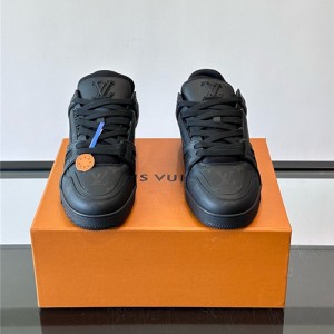 루이비통 남여공용 스니커즈 L91353-1 2025/신상