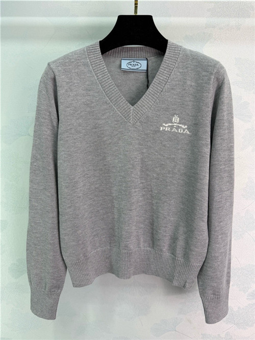 프라다 긴팔 니트 P02059 2026/신상