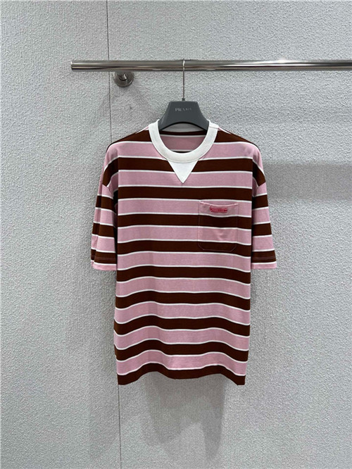 프라다 반팔 티셔츠 P71702 2026/신상