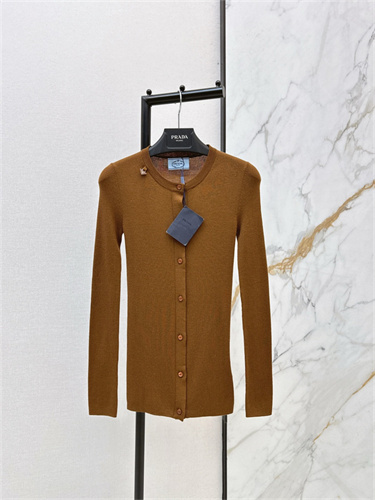 프라다 니트 P43408 2026/신상