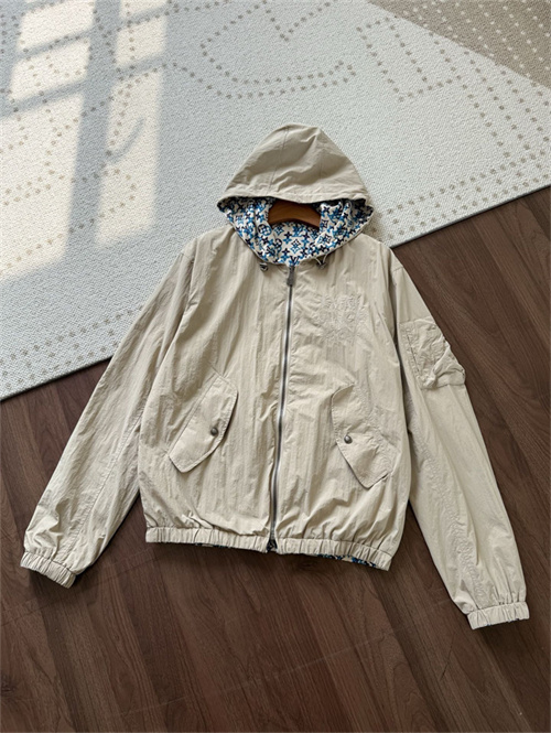 루이비통 양면 후드 자켓 L03908 2026/신상