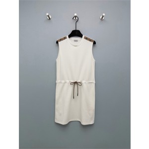 버버리 민소매 원피스 B42402 2026/신상