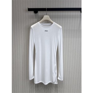 미우미우 긴팔 티셔츠 M91701 2026/신상