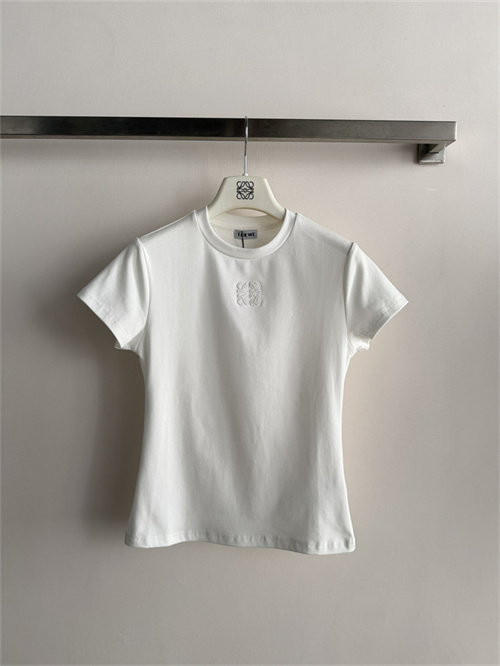 로에베 반팔 티셔츠 L11556 2026/신상