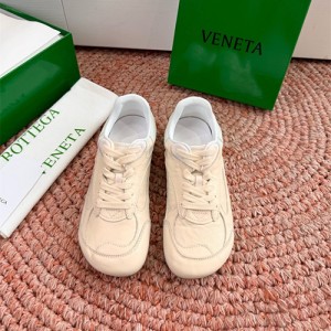 보테가베네타 여성용 스니커즈 B12691-2 2026/신상