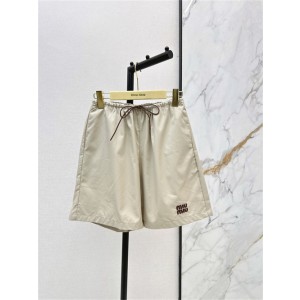 미우미우 반바지 M62203 2026/신상