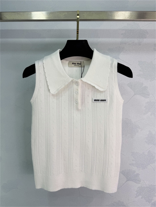 미우미우 민소매 폴로 니트 M71702 2026/신상