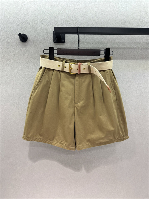 미우미우 반바지 M62205 2026/신상