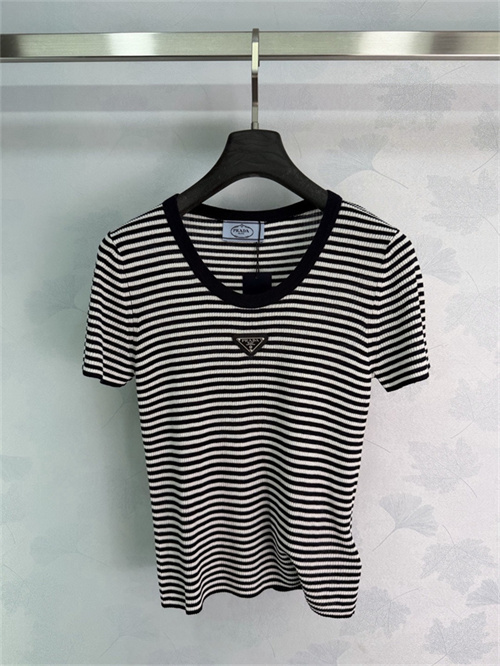 프라다 반팔 니트 P91807 2026/신상