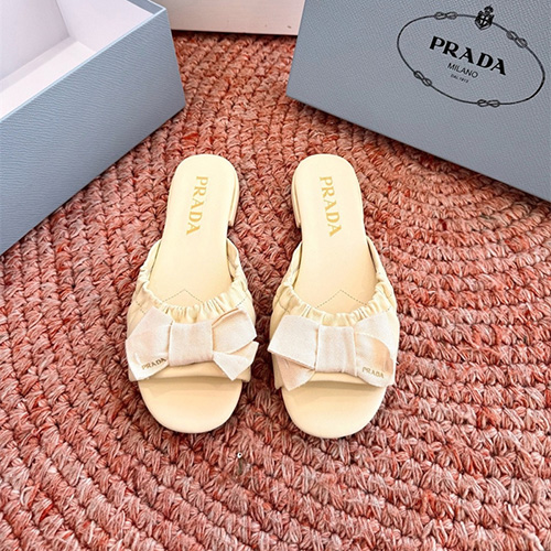 프라다 여성용 슬리퍼 P78184-1 2026/신상