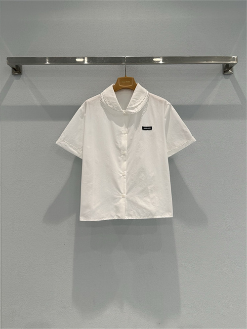 미우미우 반팔 셔츠 M61750 2026/신상