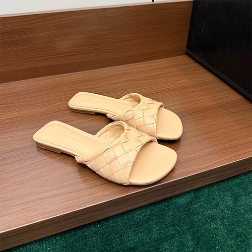 보테가베네타 여성용 슬리퍼 B10681-2 2026/신상