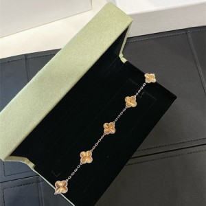 반클리프 팔찌 V10239 2026/신상 (정품과 비교가능한 퀄리티)
