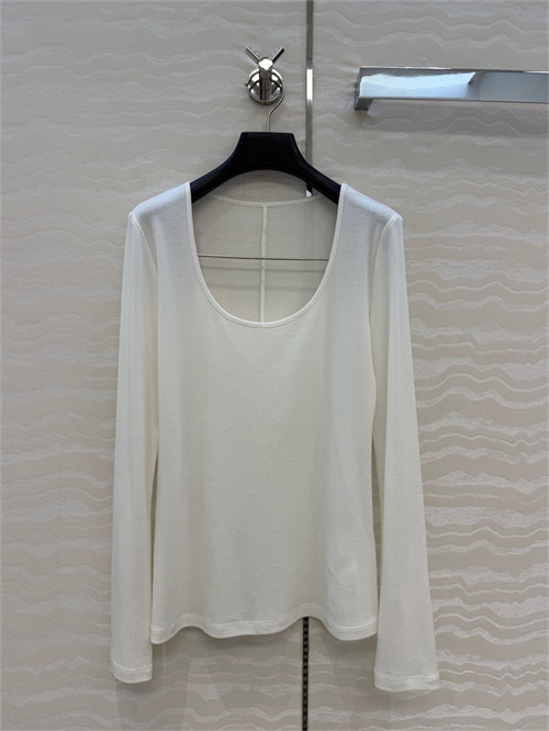 더로우 긴팔 티셔츠 T81909 2026/신상